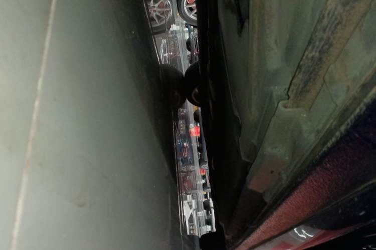 Used Audi A4L 2019 40 TFSI Fashion Edition China VI Emission Standard Right Side Sill