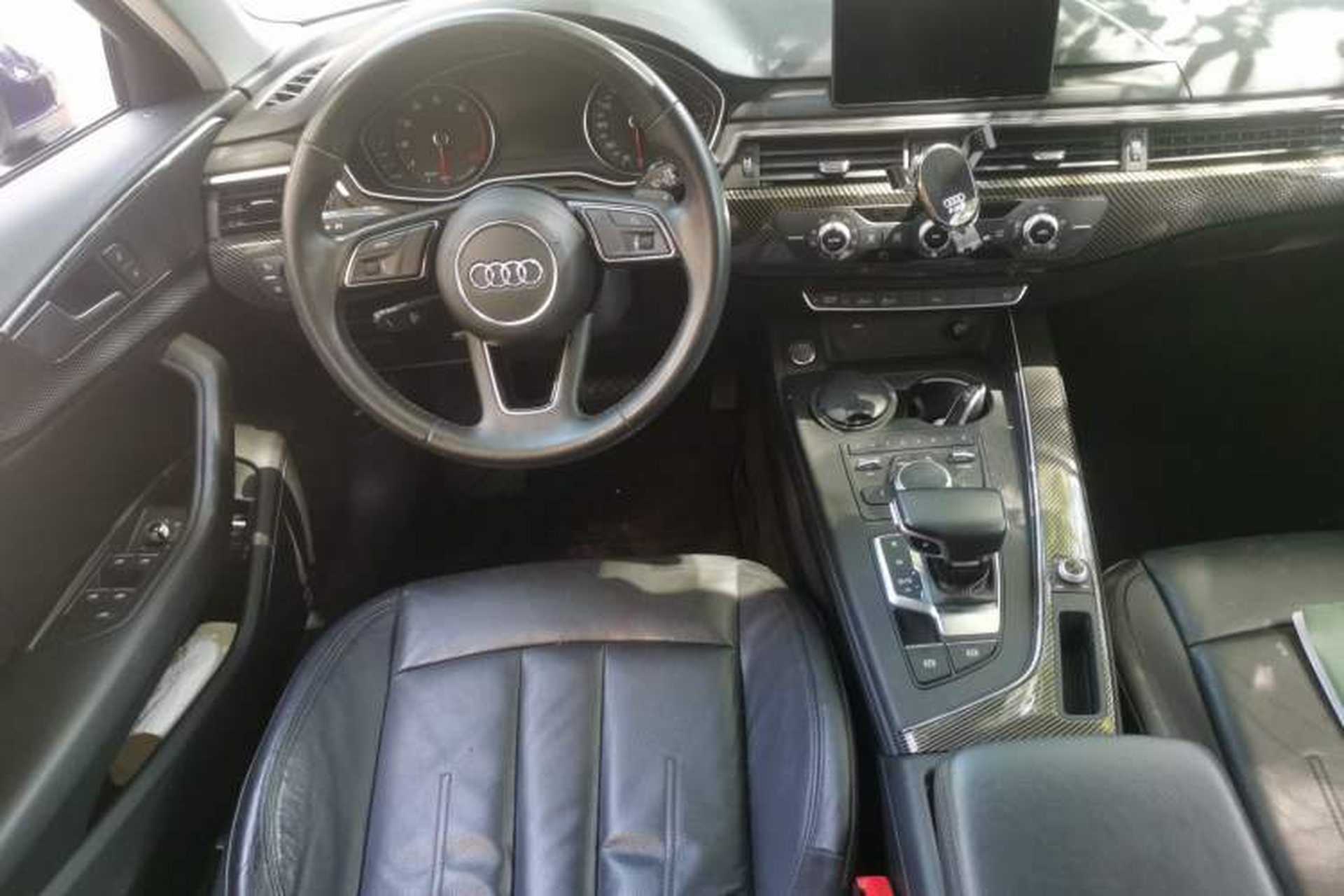 Used Audi A4L 2019 40 TFSI Ambition China VI Steering Wheel