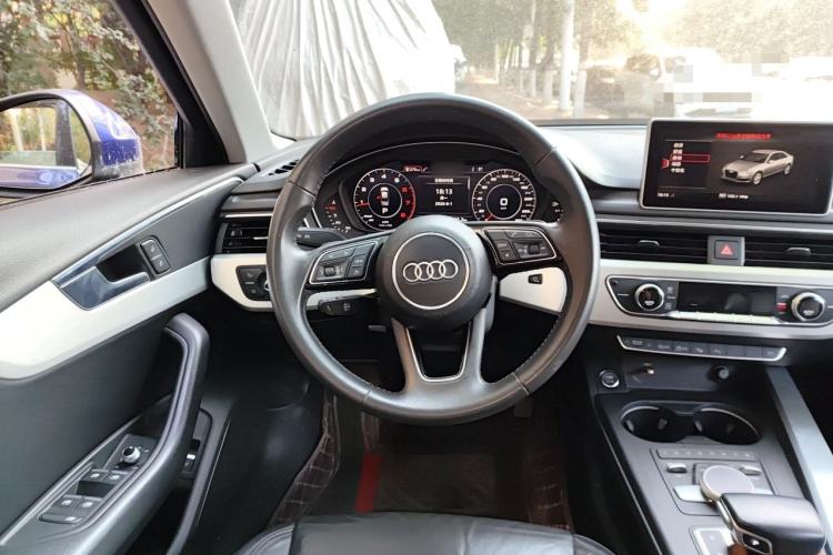 Used Audi A4L 2019 40 TFSI Fashion Version China V Steering Wheel