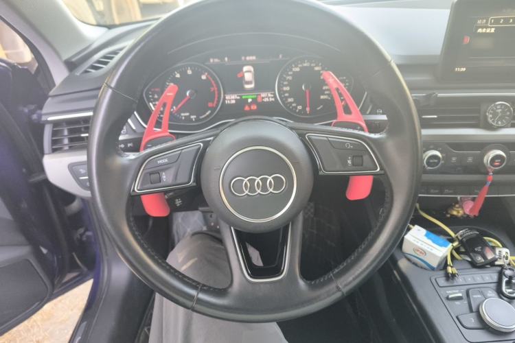 Used Audi A4L 2019 40 TFSI Ambition China VI Steering Wheel
