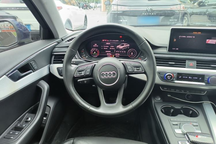 Used Audi A4L 2019 40 TFSI Fashion Version China V Steering Wheel