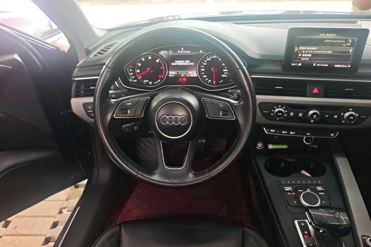 Used Audi A4L 2019 40 TFSI Ambition China VI Steering Wheel