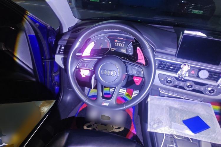 Used Audi A4L 2019 40 TFSI Ambition China VI Steering Wheel