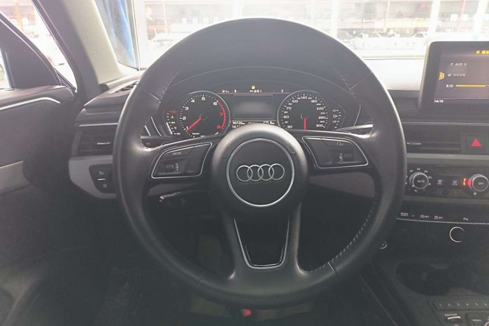 Used Audi A4L 2019 40 TFSI Ambition China VI Steering Wheel