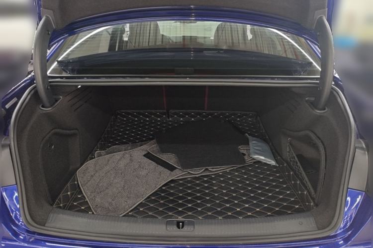 Used Audi A4L 2019 40 TFSI Ambition China VI Trunk