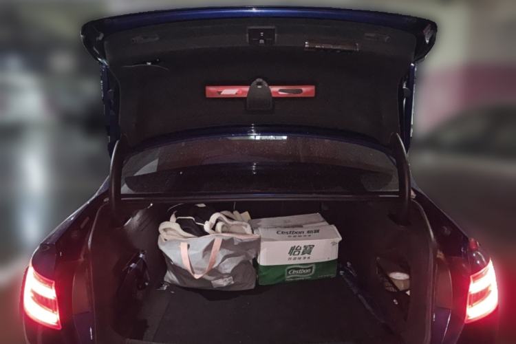 Used Audi A4L 2019 40 TFSI Fashion Edition China VI Emission Standard Trunk