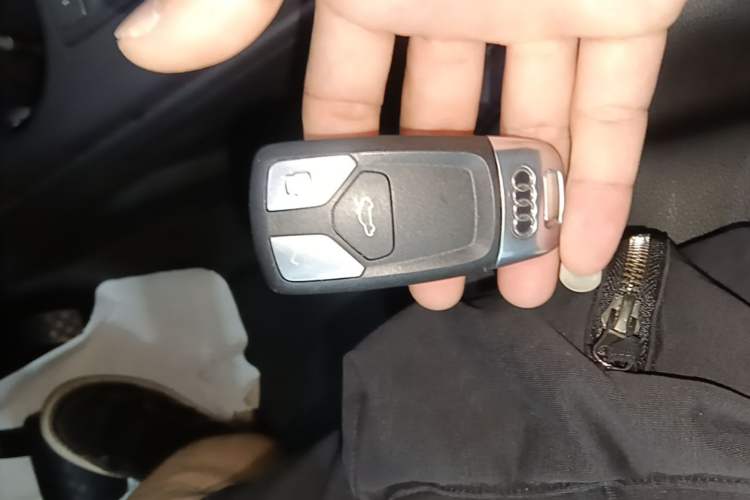 Used Audi A4L 2019 40 TFSI Ambition Version China V Vehicle Key