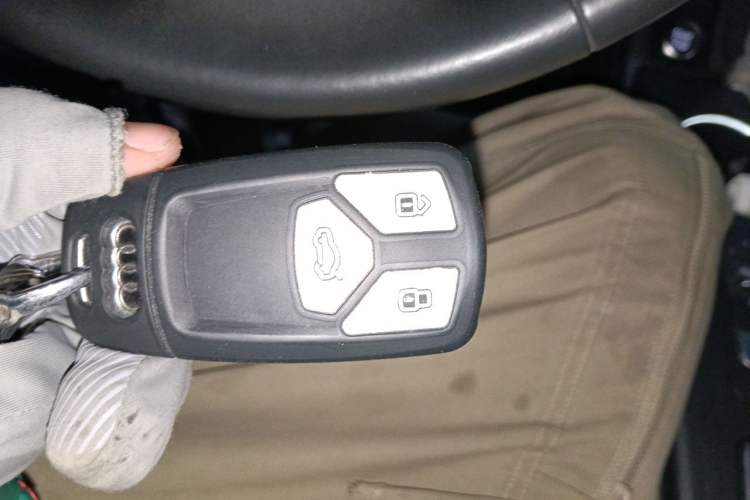 Used Audi A4L 2019 40 TFSI Fashion Version China V Vehicle Key