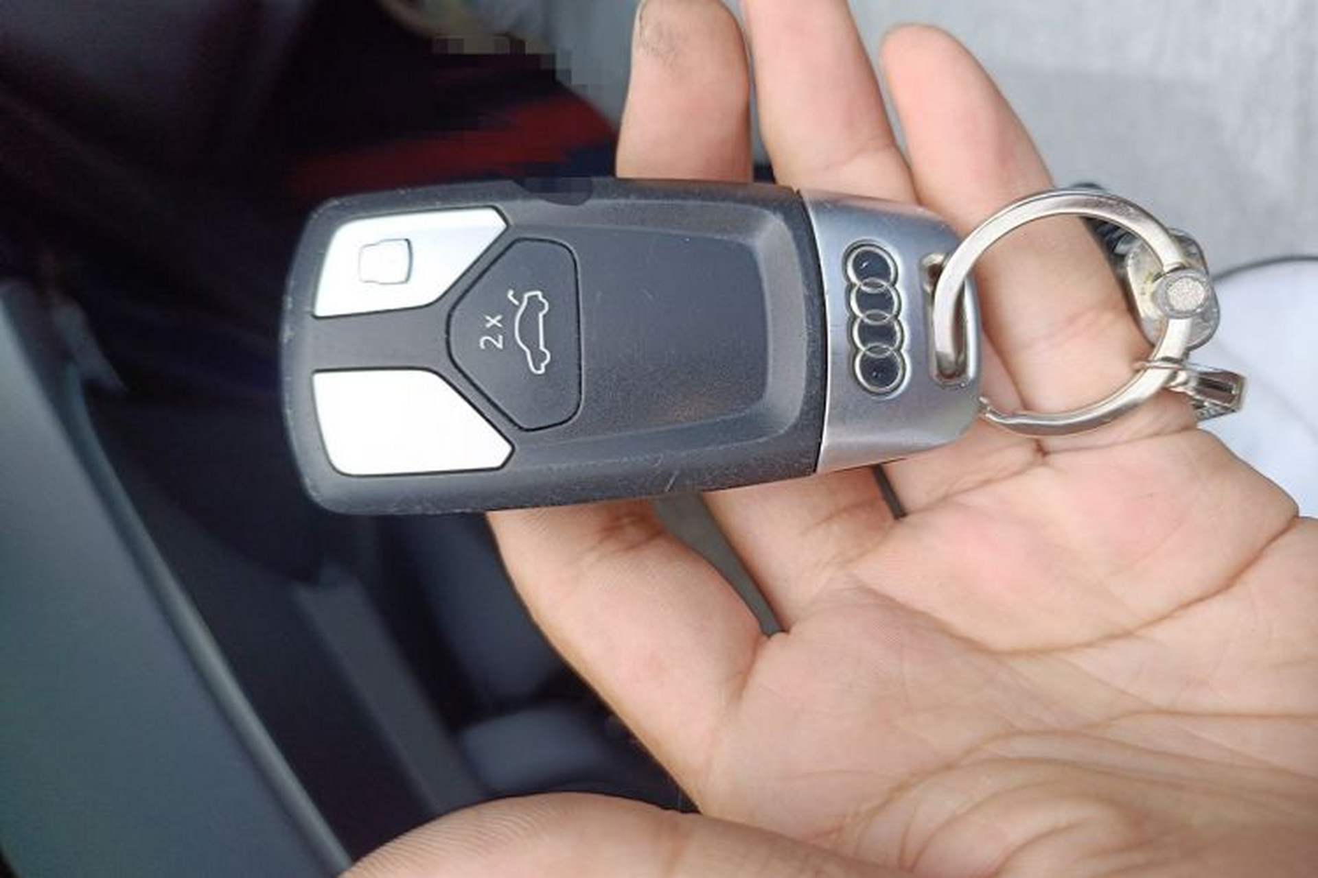 Used Audi A4L 2019 40 TFSI Ambition China VI Vehicle Key
