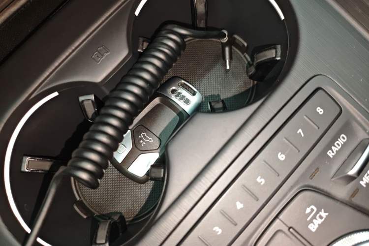Used Audi A4L 2019 40 TFSI Fashion Edition China VI Emission Standard Vehicle Key