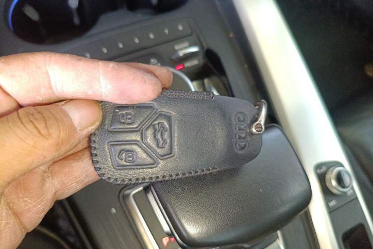Used Audi A4L 2019 40 TFSI Fashion Version China V Vehicle Key