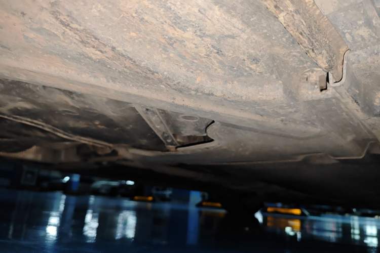 Used Audi A4L 2019 40 TFSI Fashion Edition China VI Emission Standard Chassis Rear Right