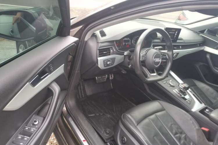 Used Audi A4L 2019 45 TFSI quattro Individual Sport Edition China VI Driver Seat