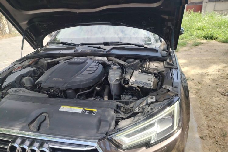 Used Audi A4L 2019 40 TFSI Ambition China VI Engine Bay Left