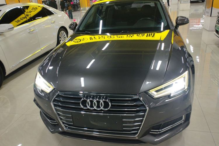 Used Audi A4L 2019 40 TFSI Ambition China VI Front