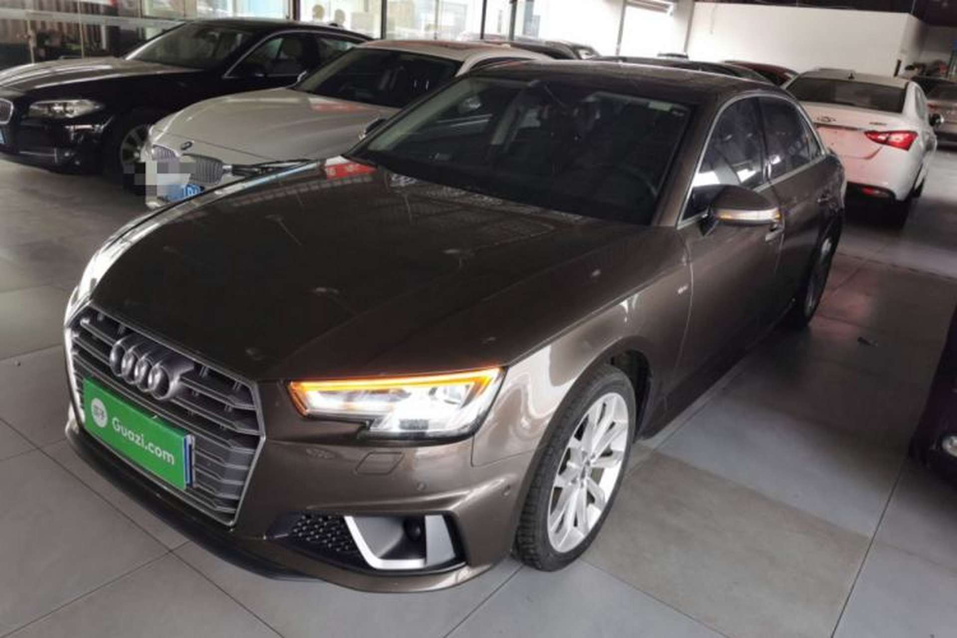 Used Audi A4L 2019 40 TFSI Fashion Edition China VI Emission Standard Front Left 45 Deg