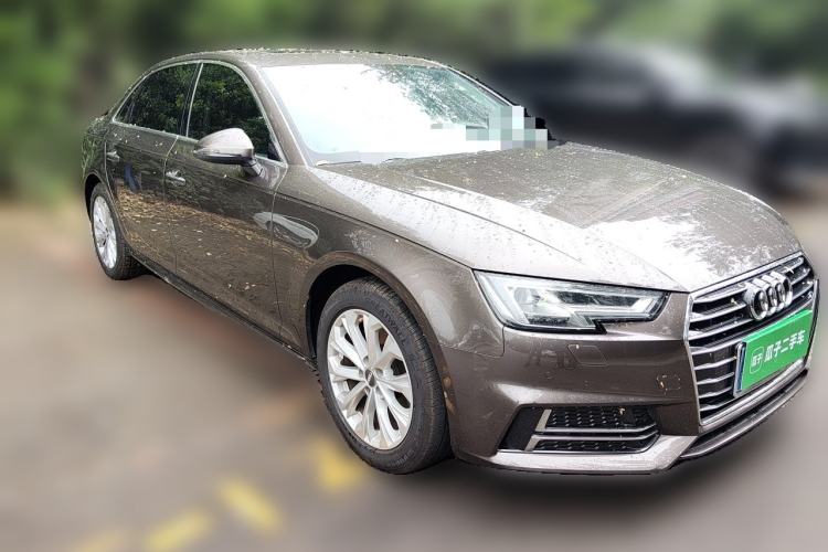 Used Audi A4L 2019 40 TFSI Ambition China VI Front Right 45 Deg