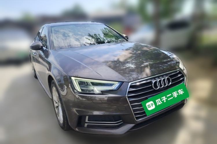 Used Audi A4L 2019 40 TFSI Ambition China VI Front Right 45 Deg