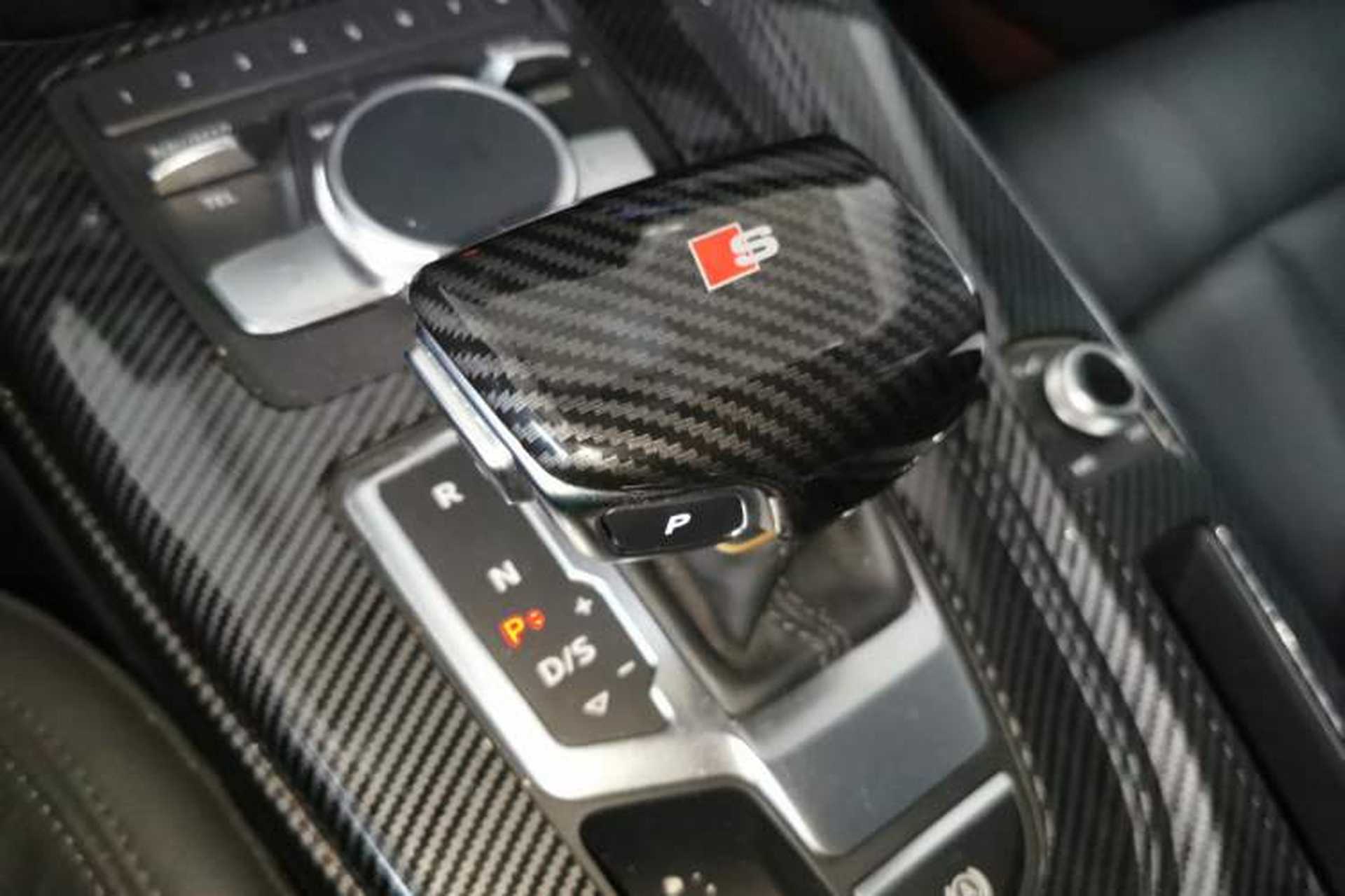 Used Audi A4L 2019 40 TFSI Fashion Edition China VI Emission Standard Gear Lever
