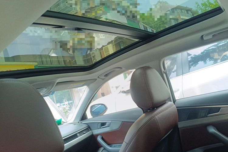 Used Audi A4L 2019 40 TFSI Ambition China VI Headliner