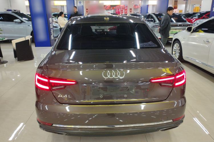 Used Audi A4L 2019 40 TFSI Ambition China VI Rear