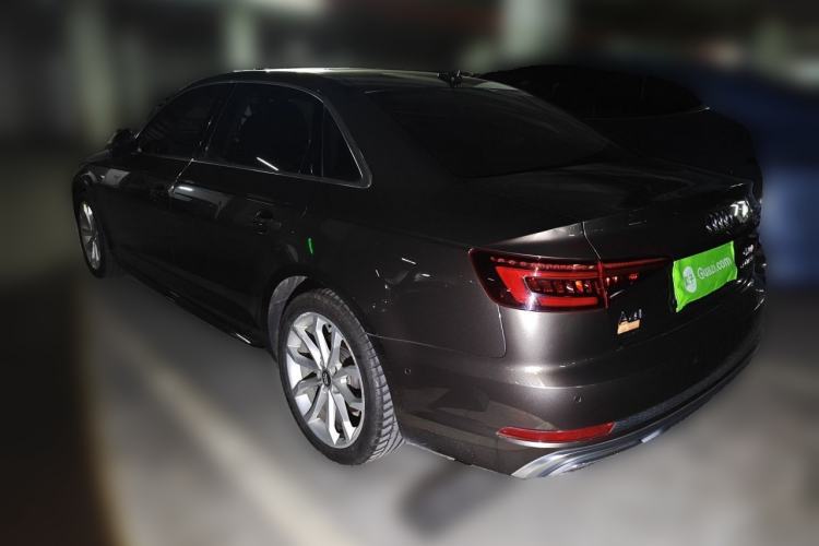 Used Audi A4L 2019 40 TFSI Fashion Edition China VI Emission Standard Rear Left 45 Deg