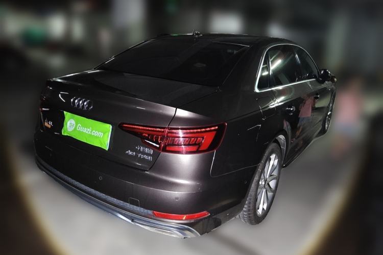 Used Audi A4L 2019 40 TFSI Fashion Edition China VI Emission Standard Rear Right 45 Deg