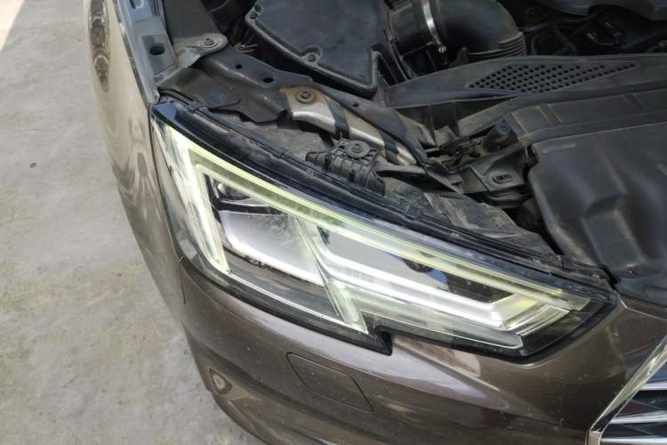 Used Audi A4L 2019 40 TFSI Ambition China VI Right Front Headlight
