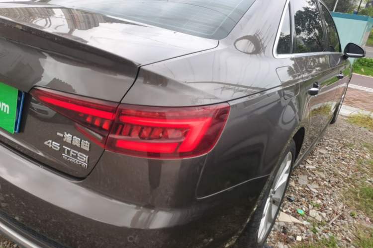 Used Audi A4L 2019 45 TFSI quattro Individual Sport Edition China VI Right Rear Taillight
