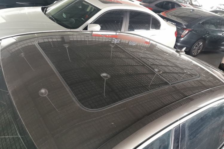 Used Audi A4L 2019 40 TFSI Fashion Edition China VI Emission Standard Roof