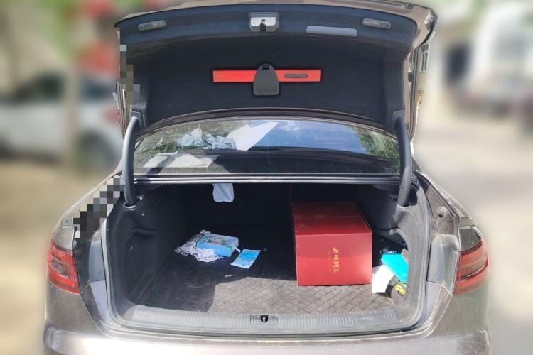 Used Audi A4L 2019 40 TFSI Ambition China VI Trunk