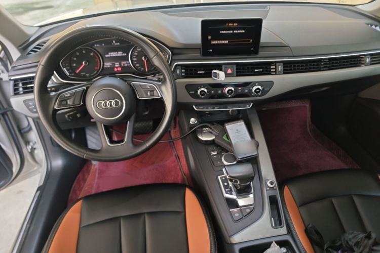 Used Audi A4L 2019 40 TFSI Ambition China VI Center Console