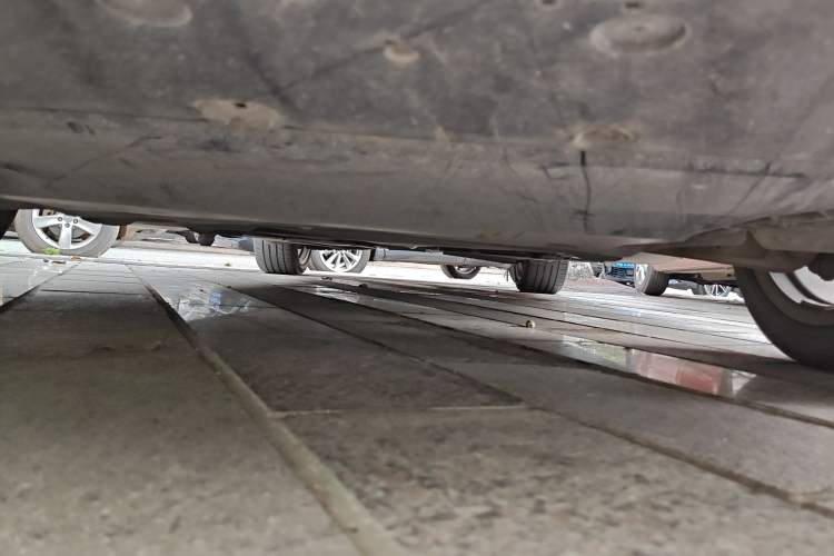 Used Audi A4L 2019 40 TFSI Fashion Edition China VI Emission Standard Chassis Front