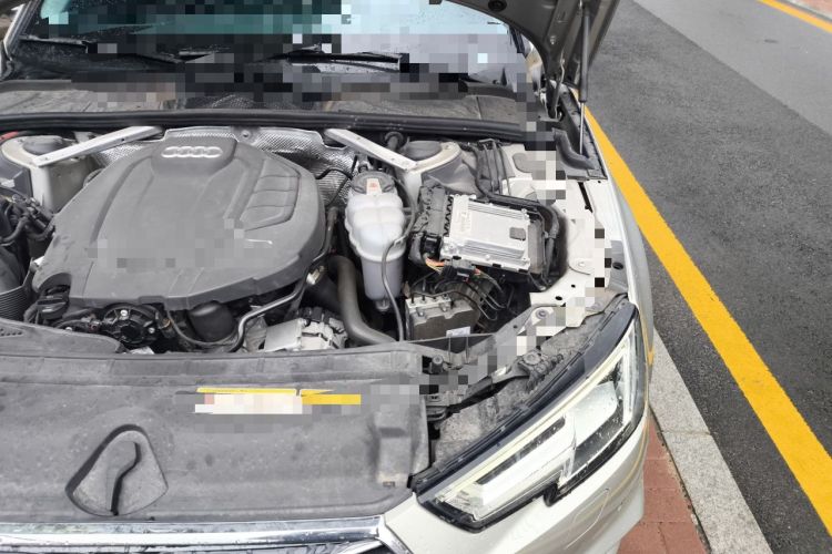 Used Audi A4L 2019 40 TFSI Ambition China VI Engine Bay Left