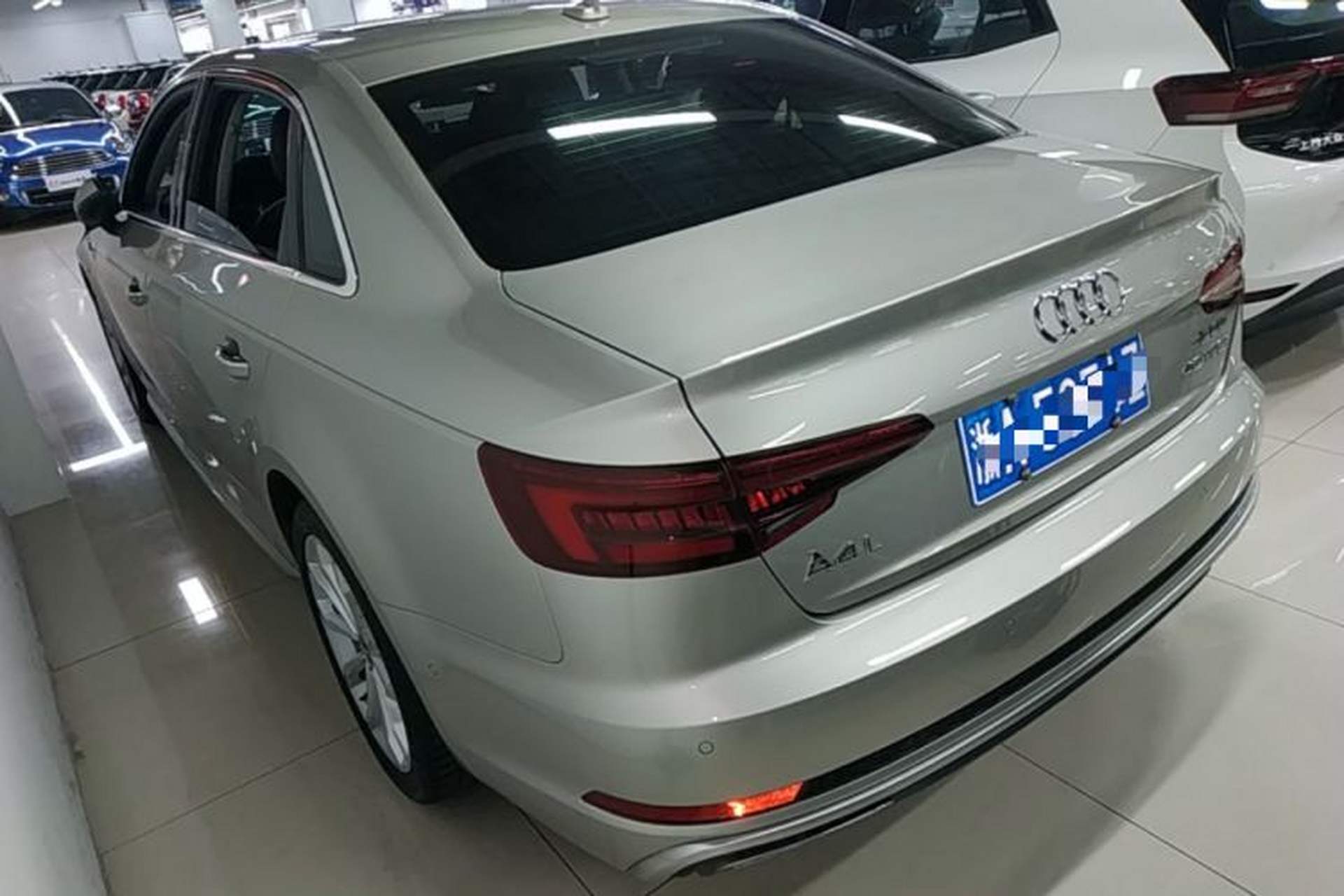 Used Audi A4L 2019 40 TFSI Fashion Edition China VI Emission Standard Exterior 1