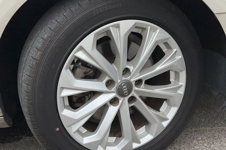 Used Audi A4L 2019 40 TFSI Ambition China VI Exterior 4