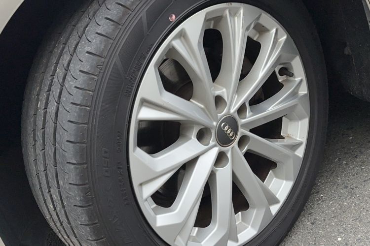 Used Audi A4L 2019 40 TFSI Ambition China VI Exterior 5