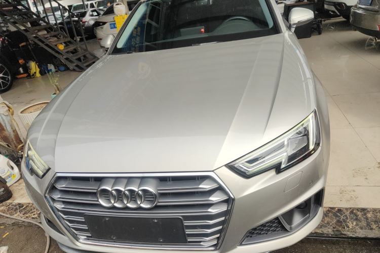 Used Audi A4L 2019 40 TFSI Fashion Edition China VI Emission Standard Front