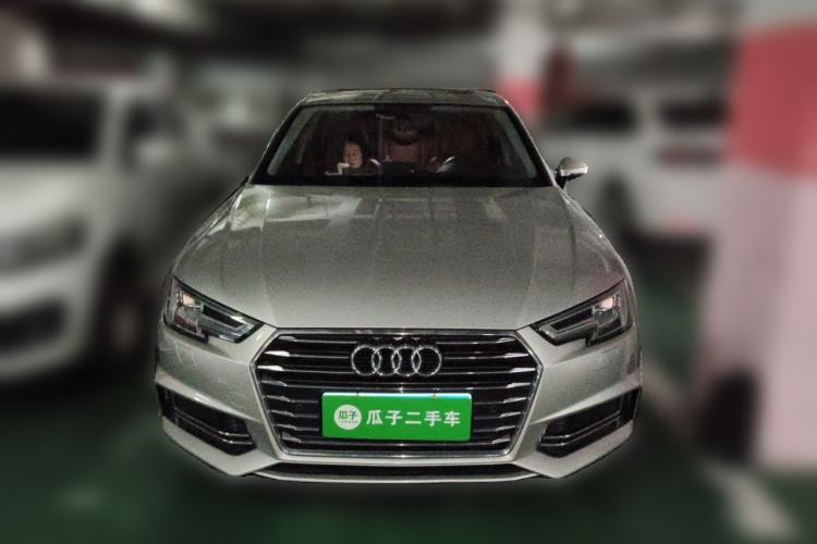Used Audi A4L 2019 40 TFSI Ambition China VI Front