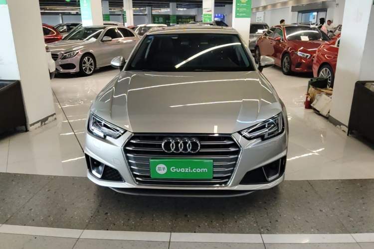Used Audi A4L 2019 40 TFSI Fashion Edition China VI Emission Standard Front