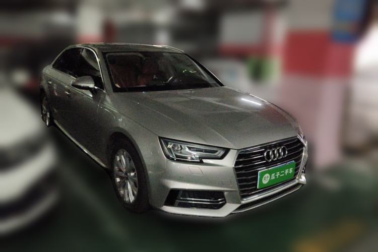 Used Audi A4L 2019 40 TFSI Ambition China VI Front Right 45 Deg