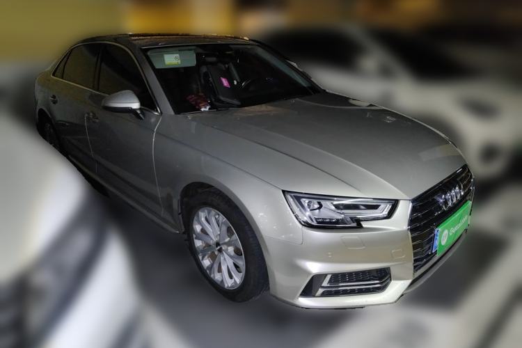 Used Audi A4L 2019 40 TFSI Ambition China VI Front Right 45 Deg