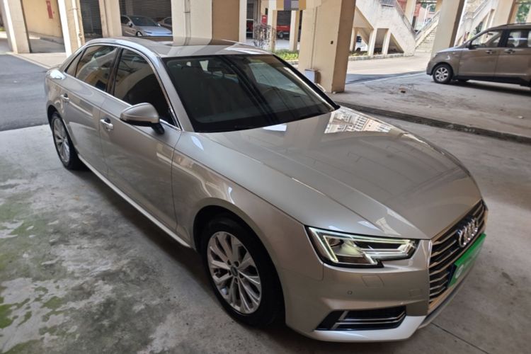 Used Audi A4L 2019 40 TFSI Ambition China VI Front Right 45 Deg