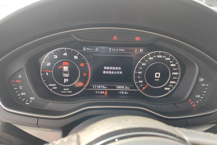 Used Audi A4L 2019 40 TFSI Fashion Edition China VI Emission Standard Instrument Cluster