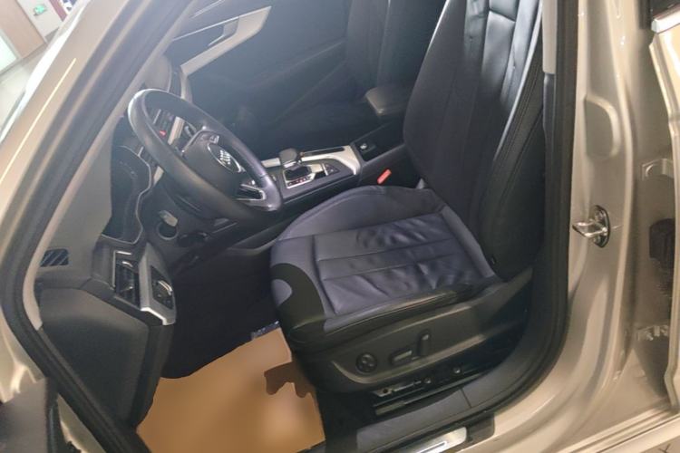 Used Audi A4L 2019 40 TFSI Fashion Edition China VI Emission Standard Left Front Seat