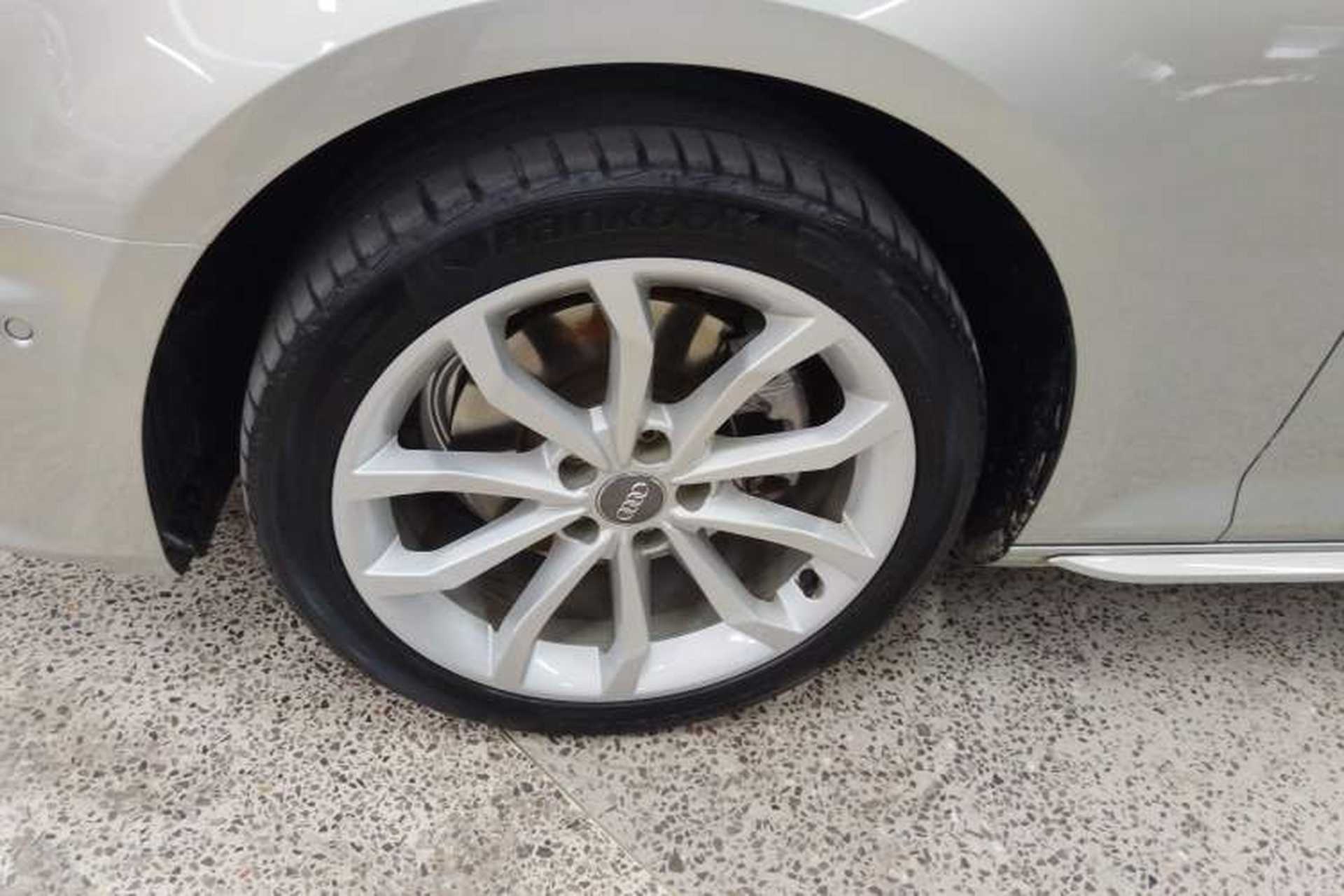 Used Audi A4L 2019 40 TFSI Fashion Edition China VI Emission Standard Left Front Wheel Hub