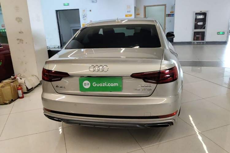 Used Audi A4L 2019 40 TFSI Fashion Edition China VI Emission Standard Rear