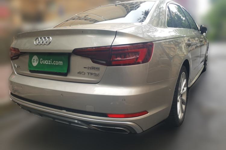 Used Audi A4L 2019 40 TFSI Fashion Edition China VI Emission Standard Rear Right 45 Deg