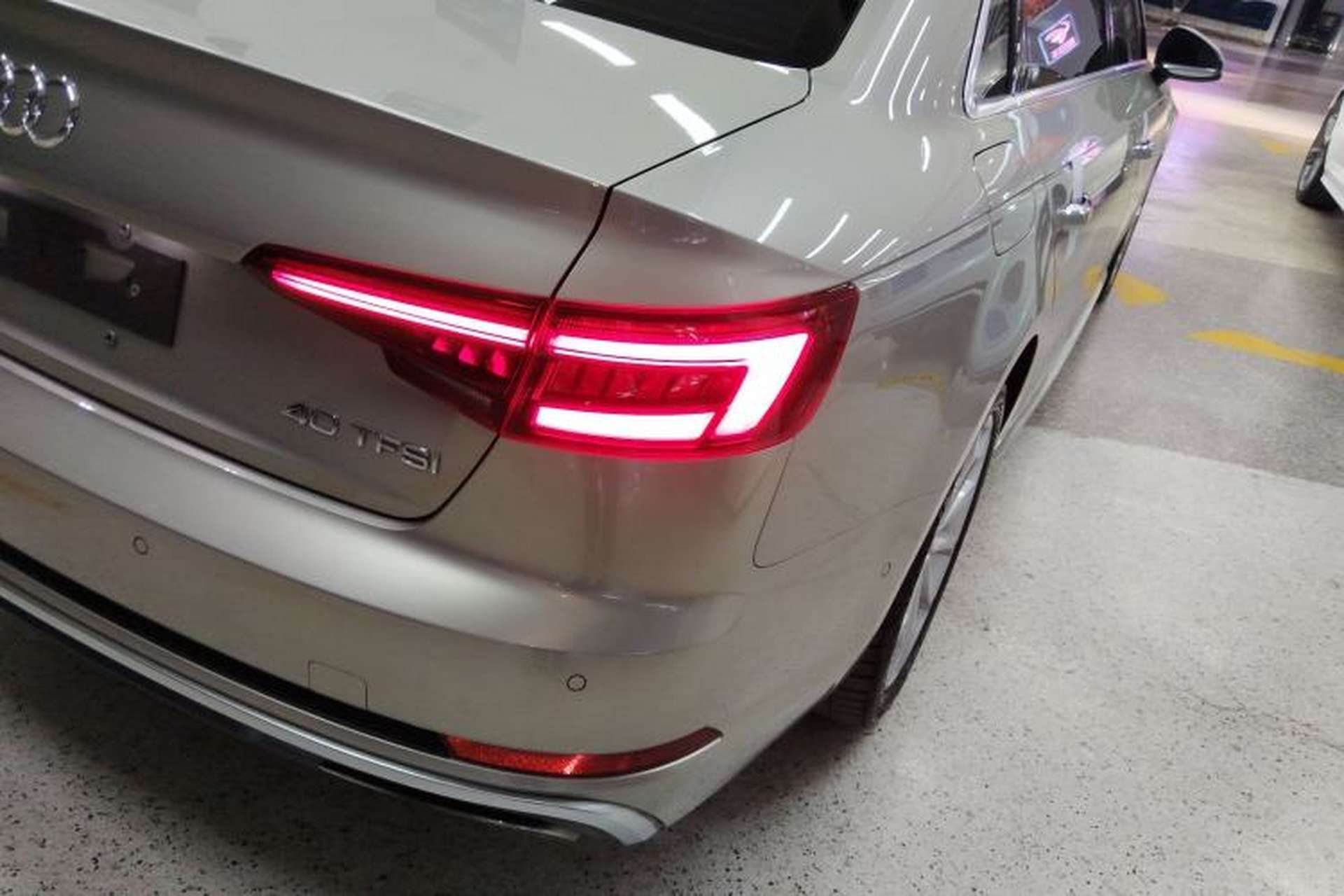 Used Audi A4L 2019 40 TFSI Fashion Edition China VI Emission Standard Right Rear Taillight