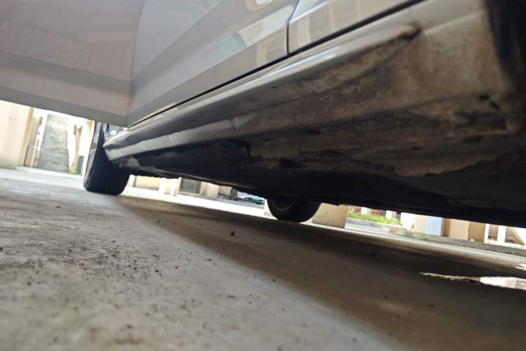 Used Audi A4L 2019 40 TFSI Ambition China VI Right Side Sill